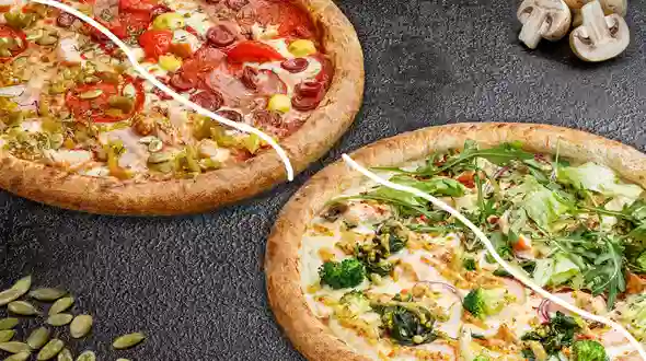 Блюдо Комбо Четыре вкуса меню MonoPizza Комбо Четыре вкуса меню MonoPizza