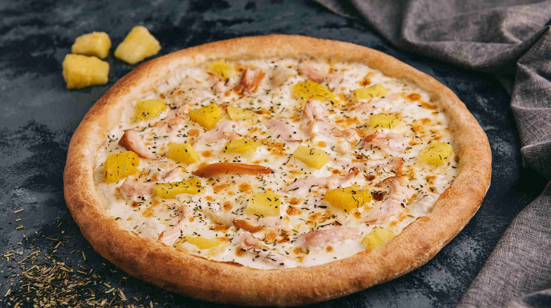 Найпопулярніші поєднання начинок у піцах від MonoPizza Найпопулярніші поєднання начинок у піцах від MonoPizza